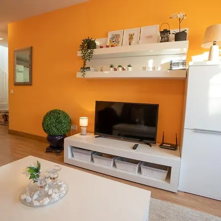 Neptuno 3e Menyber Apartament *